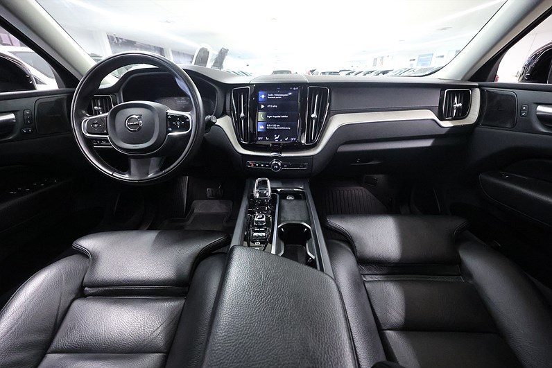 Volvo XC60 Recharge T6 AWD 340hk Inscription Pano H/K 360 Navi