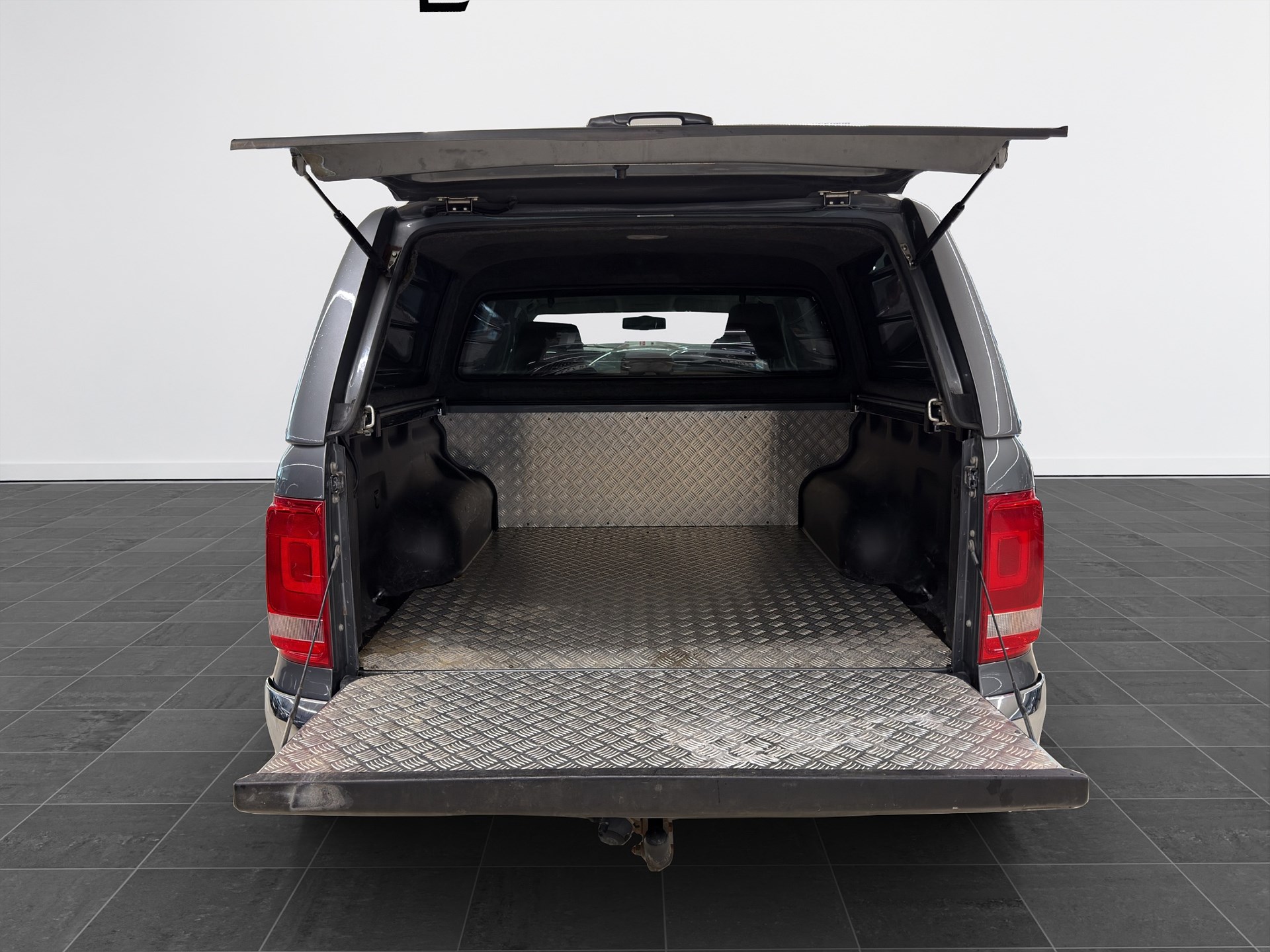 Volkswagen Amarok DoubleCab 2.8t 4M 180hk Highline Drag Navi
