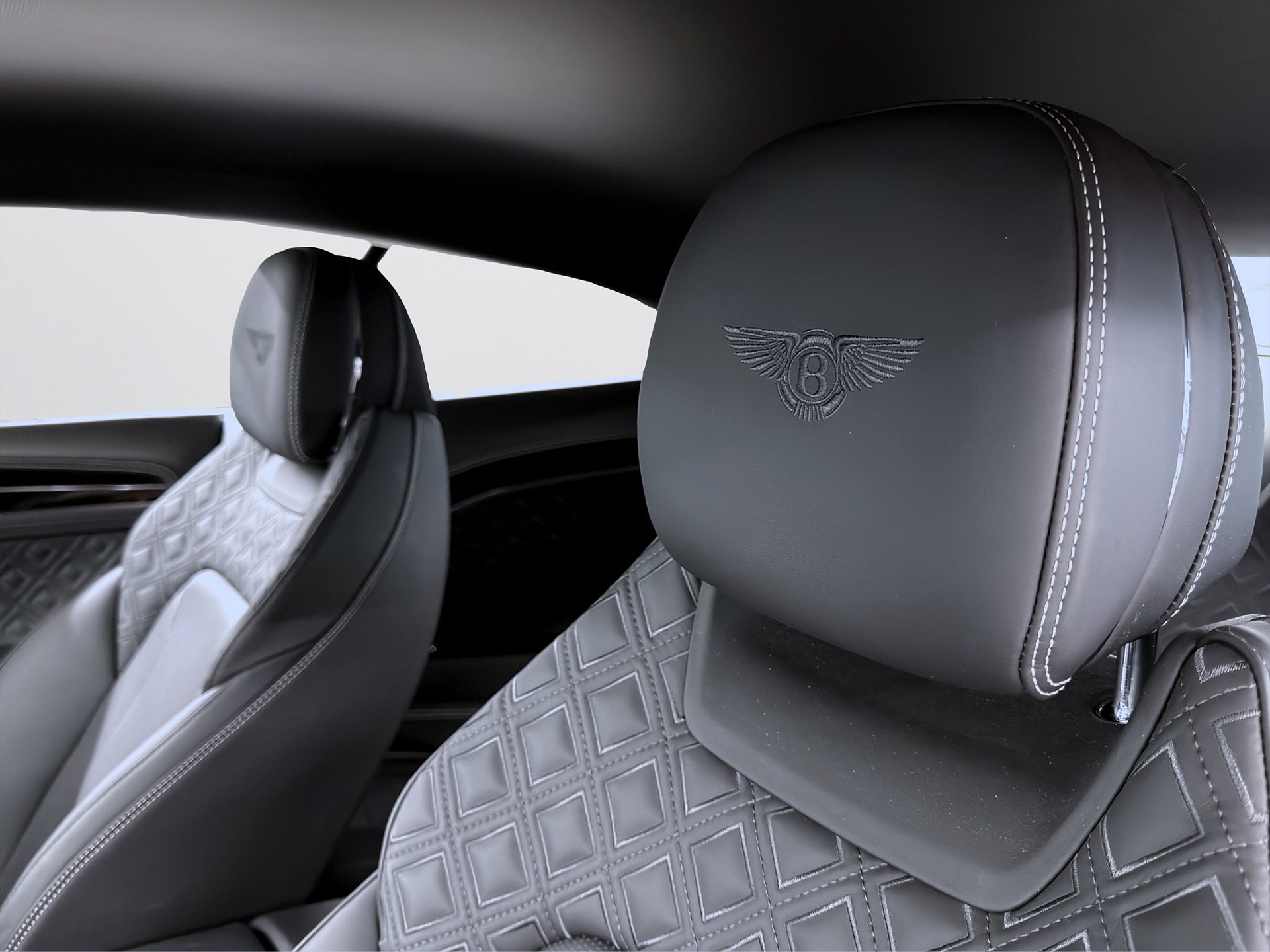 Bentley Continental GT 6.0 W12 635hk Mulliner Sv-såld