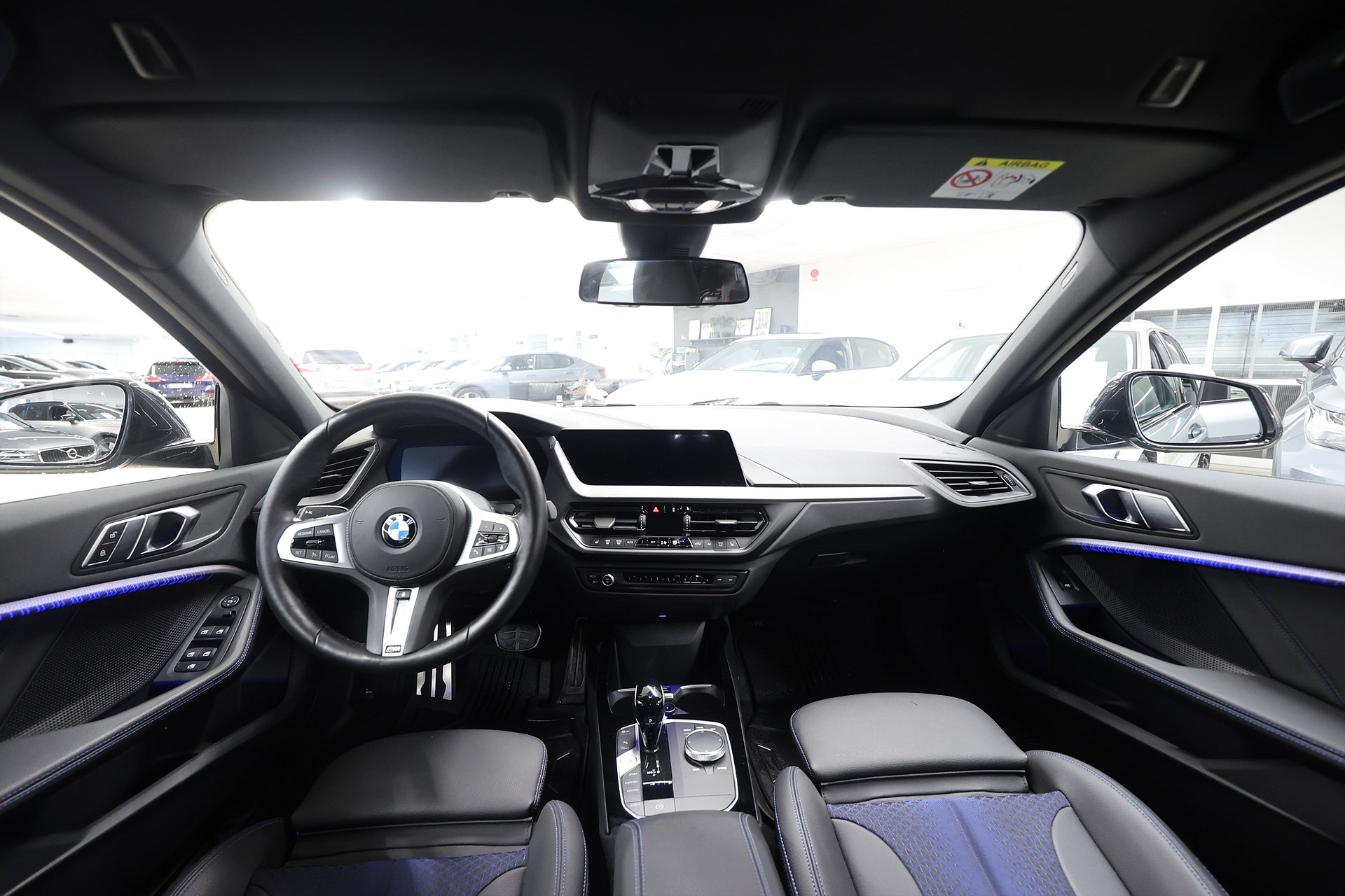 BMW 118i 136hk M Sport Shadow PDC CarPlay Navi