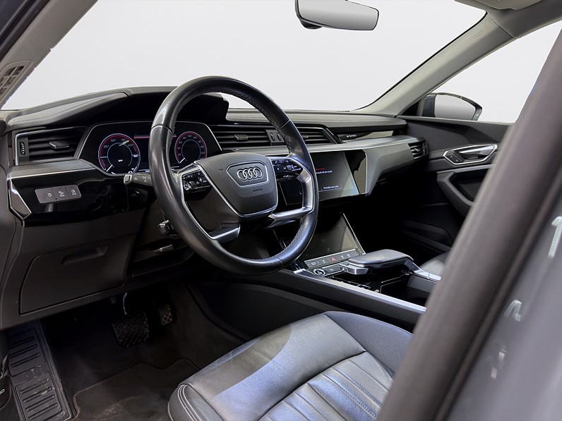 e-tron quattro 340hk Proline Läder Drag B-Kamera Navi