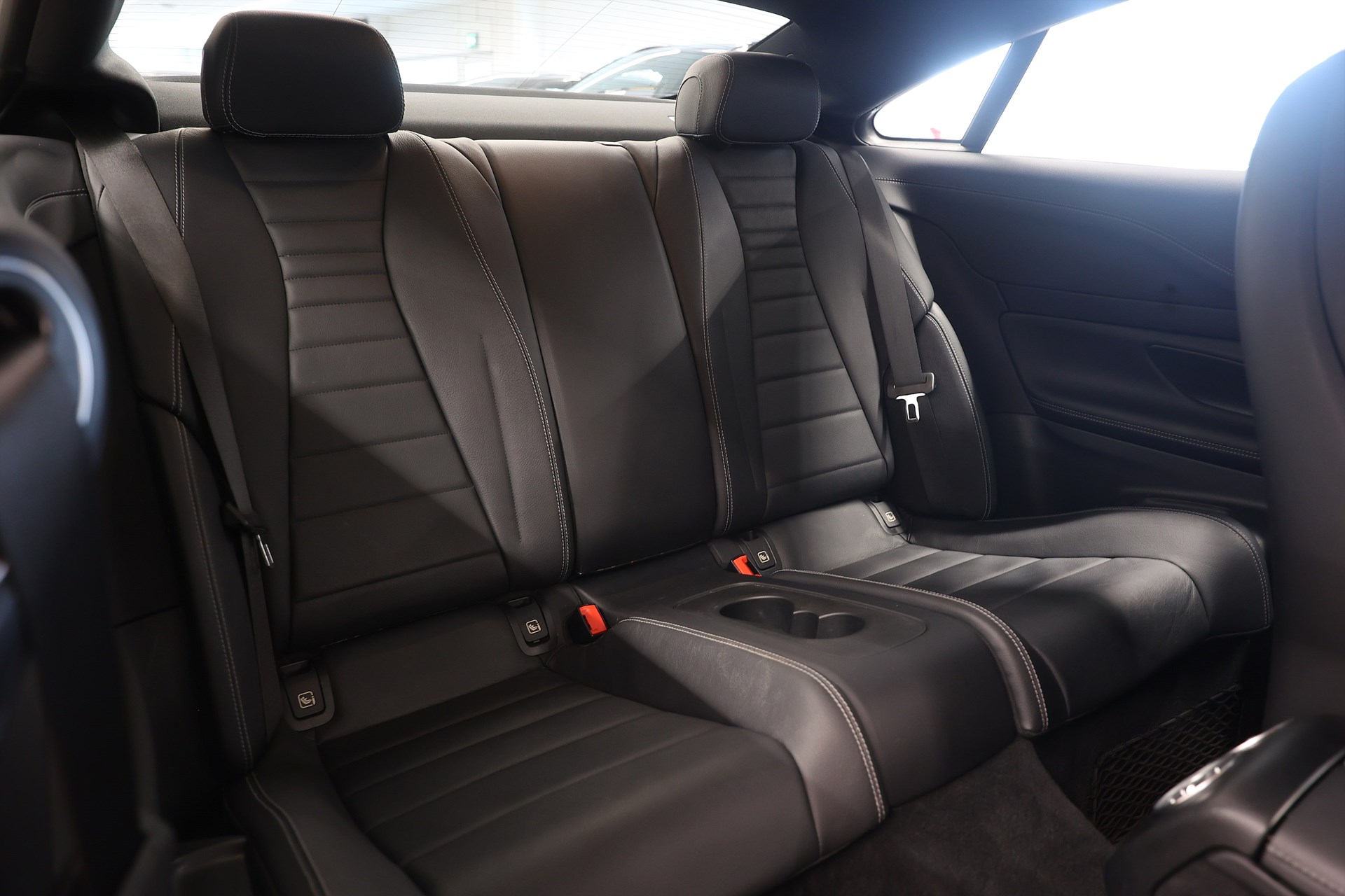 Mercedes-Benz E 200 Coupé 184hk *Kampanj!* AMG Line Pano Navi