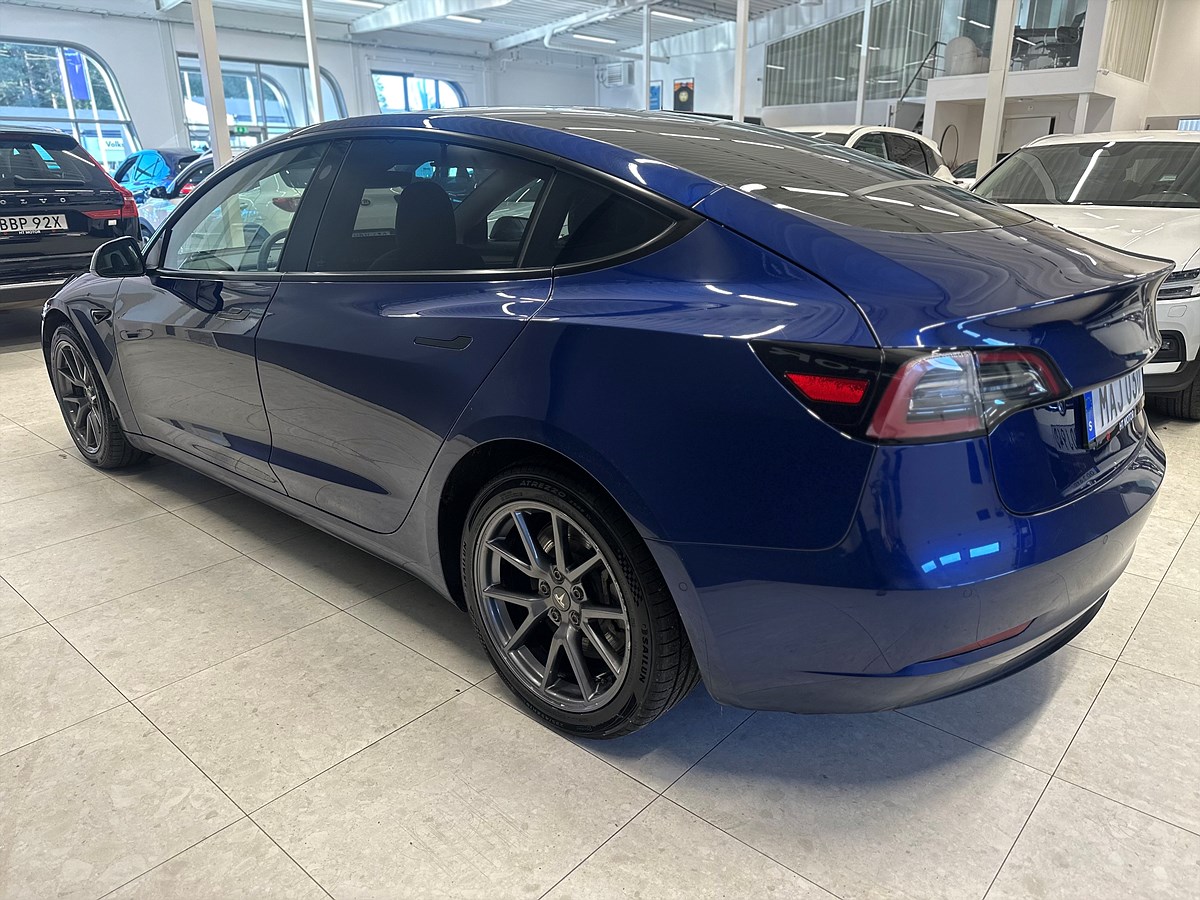 Tesla Model 3 – bild 5