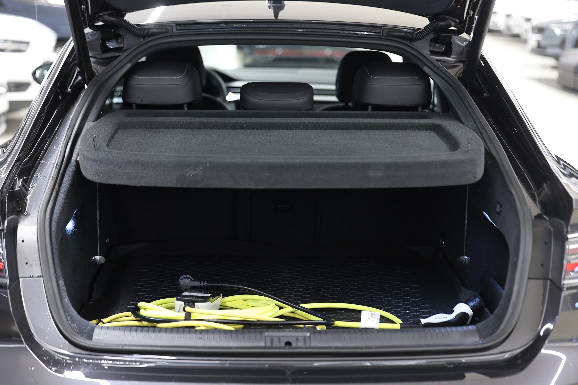 Volkswagen Arteon eHybrid 218hk R-Line Drag