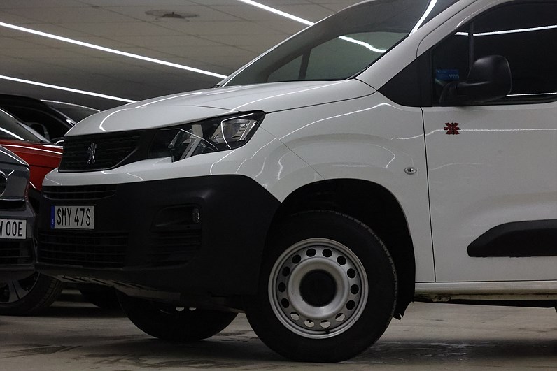 Peugeot Partner L1 1.5 4x4 130hk Värmare Drag PDC MOMS