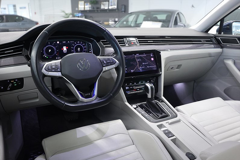 Volkswagen Passat SC GTE 218hk Exeutive HUD Pano Nappa Massage