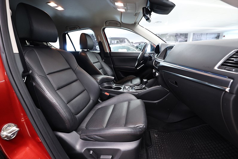 Mazda CX-5 2.5 AWD 192hk Optimum BOSE Drag Navi Läder