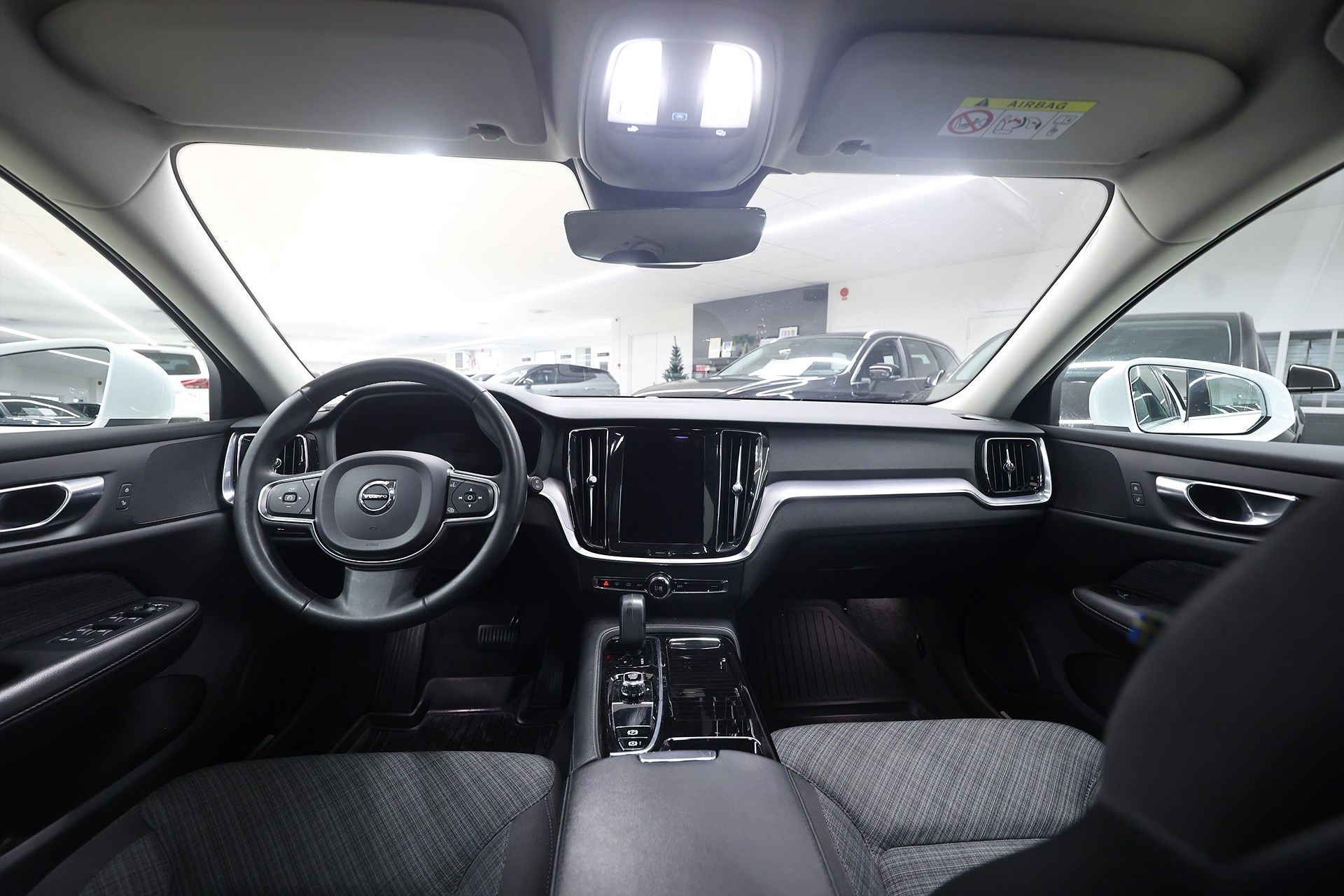 Volvo V60 Recharge T6 AWD 350hk Core Drag B-kamera Keyless