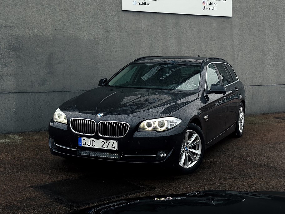 i xDrive Touring Steptronic, 245hk/Dragkrok