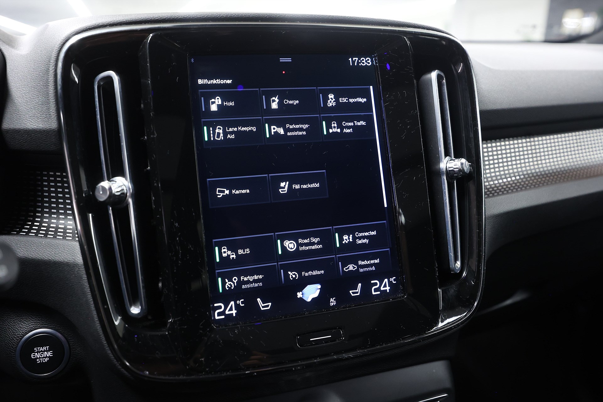 Volvo XC40 Recharge T4 211hk R-Design H/K Pano