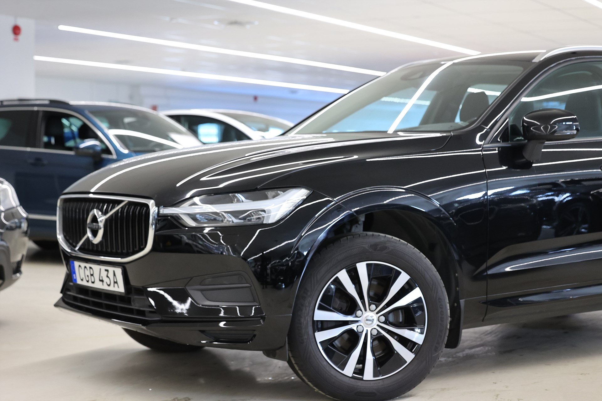 Volvo XC60 B4 AWD 197hk Advanced Edt Drag Värmare VOC MOMS