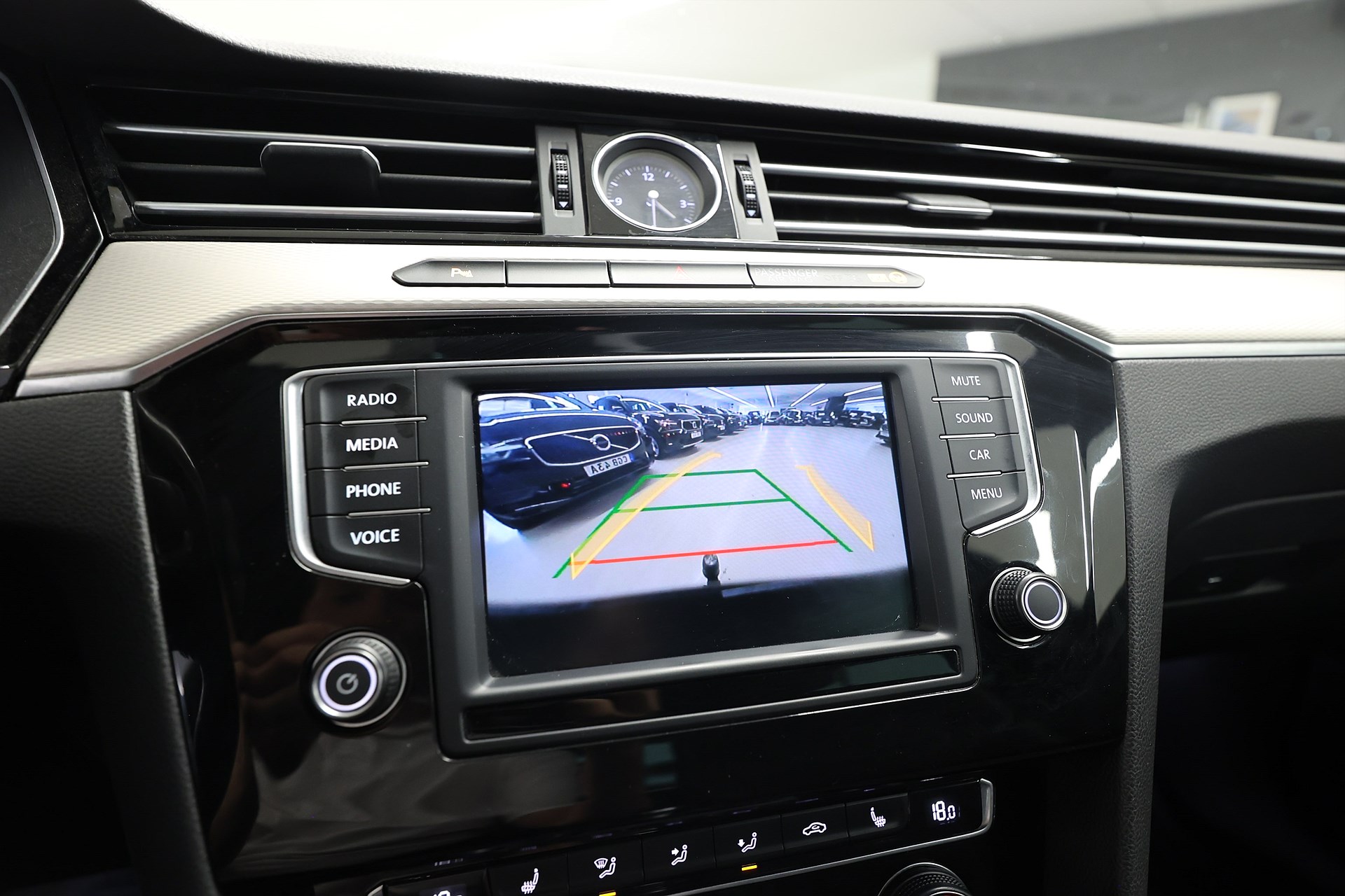 Volkswagen Passat Alltrack 2.0 TDI 4M B-kamera Värmare Carplay