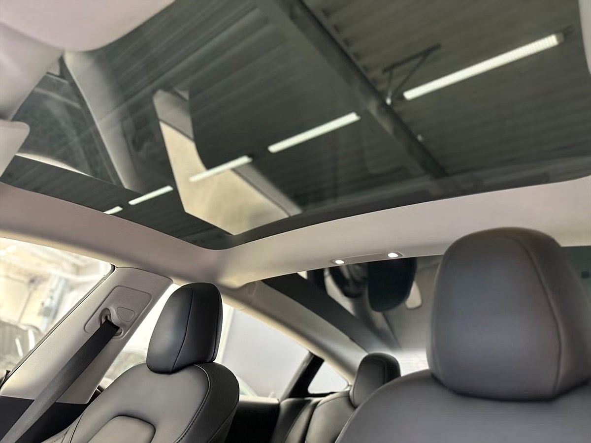 Tesla Model 3 – bild 12