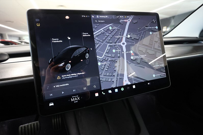 Tesla Model 3 Performance 513hk Pano AWD Navi PDC