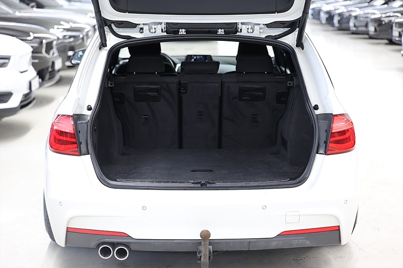 BMW 320d Touring 190hk M Sport Shadow Line Drag PDC