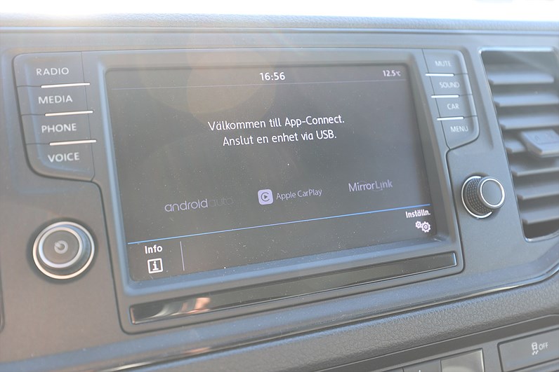 Volkswagen Crafter 35 2.0 TDI 140hk Climatic CarPlay Drag B-kamera