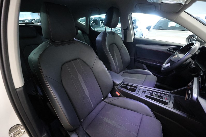 CUPRA Formentor 1.5 TSI DSG 150hk B-kamera Keyless CarPlay PDC