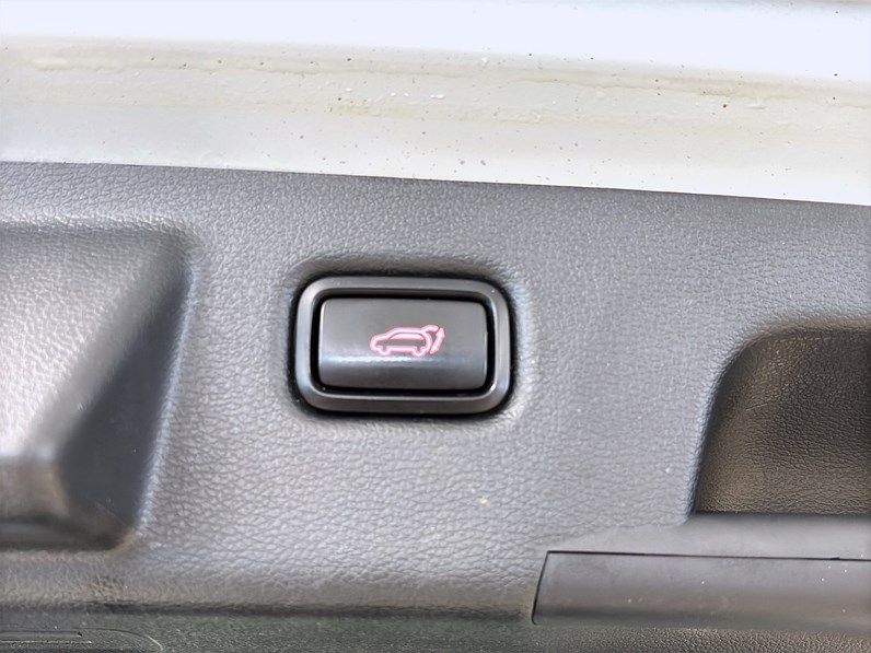 Kia Ceed SW Plug-in Hybrid 141hk Helg på Moberg! Advance B-Kamera Navi Keyless
