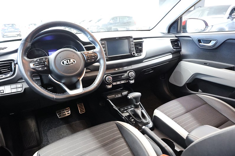 Kia Stonic 1.0 T-GDI 120hk Advance Plus CarPlay B-kamera