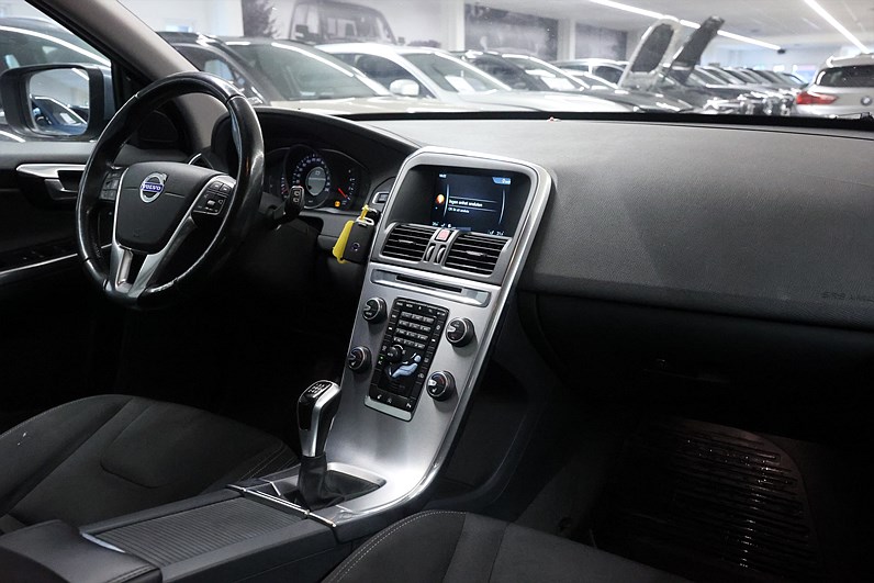 Volvo XC60 D3 150hk Classic Drag PDC Värmare