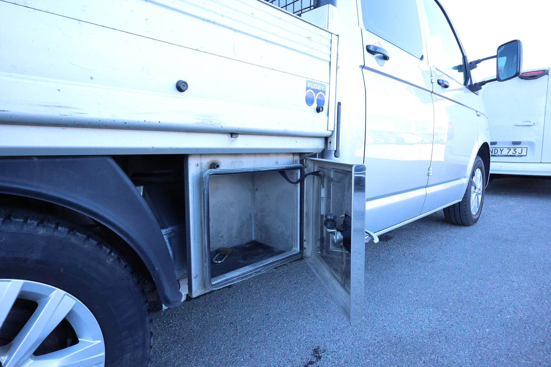 Volkswagen Transporter DH 2.0 TDi 150hk Värmare LED Drag MOMS