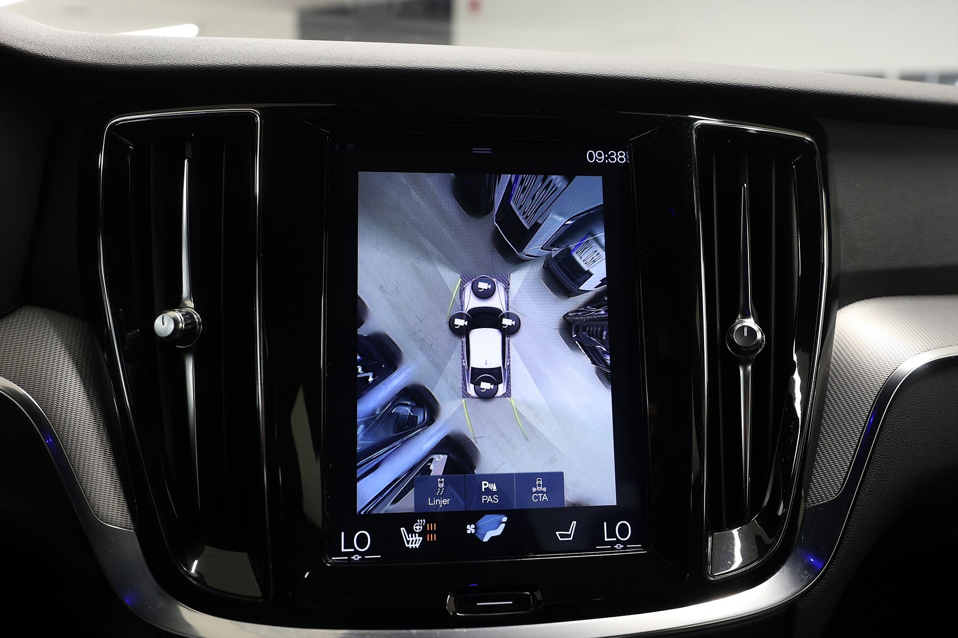 Volvo S60 T8 AWD 392hk *Kampanj!* R-Design HUD H/K 360