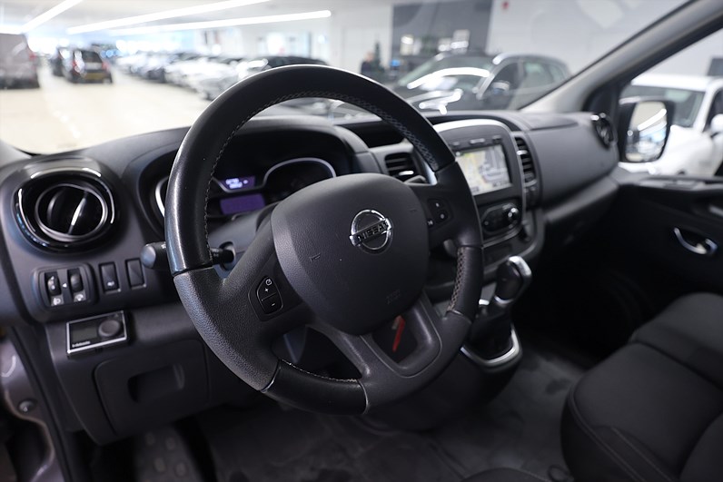 Nissan NV300 2.0 dCi 145hk L2 Drag Värmare B-kamera Navi