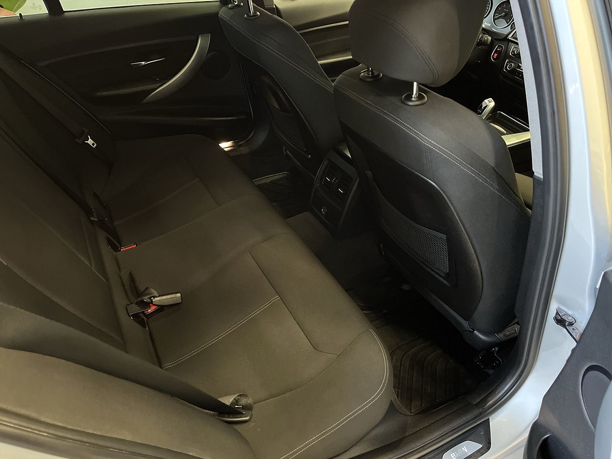 BMW 320d xDrive Touring Steptronic, 184hk, 2014