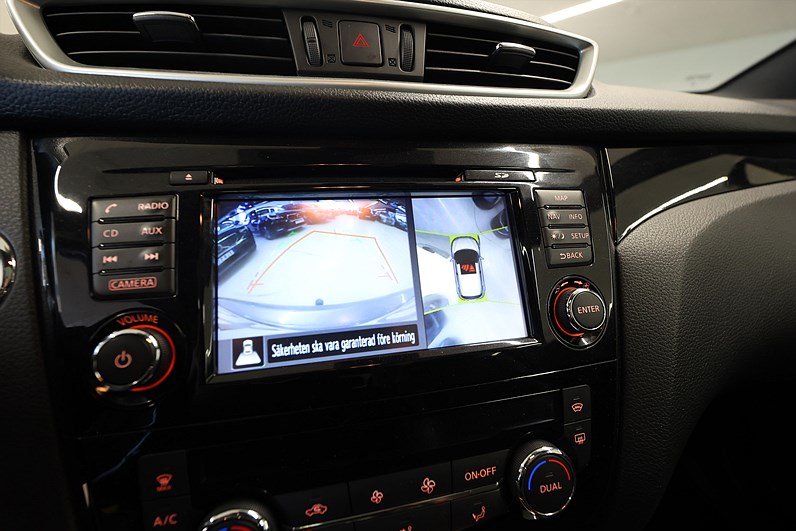 Nissan Qashqai 115hk N Vision Pano 360kam Drag Keyless Navi