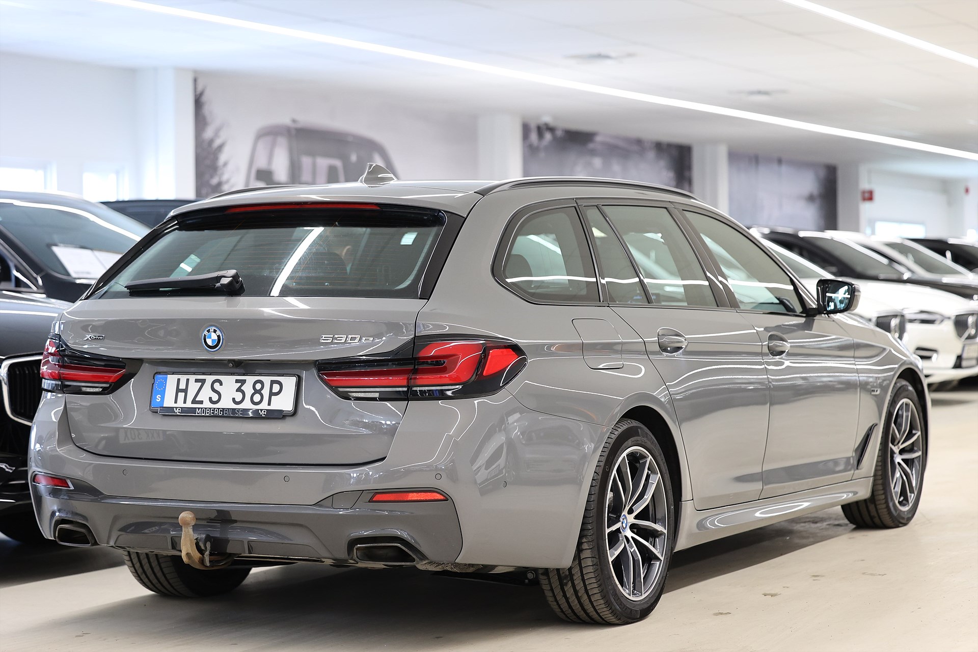 BMW 530e xDrive Touring M Sport Drag B kamera MOMS