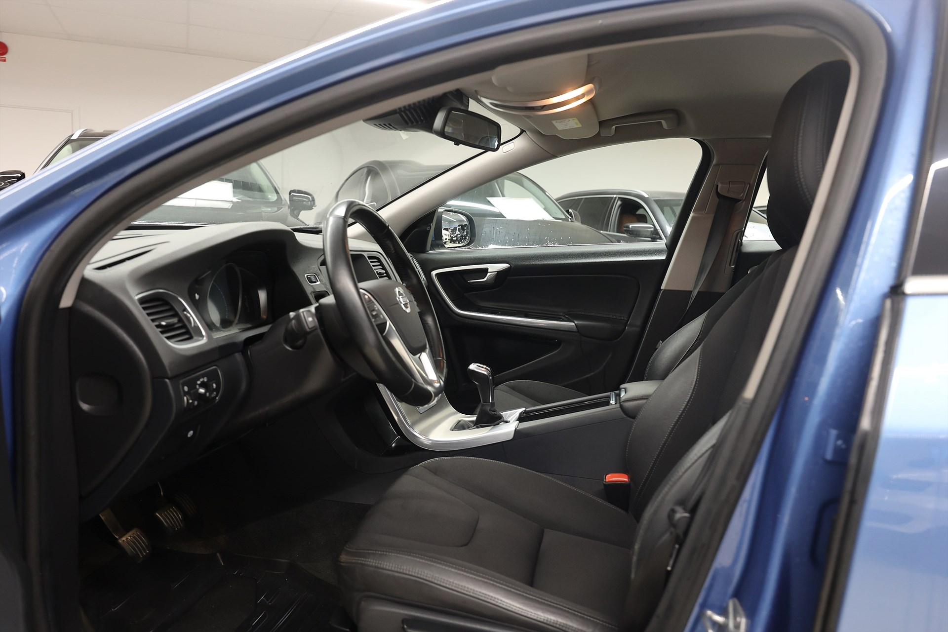 Volvo V60 D4 181hk *Kampanj!* Momentum Drag Keyless Värmare