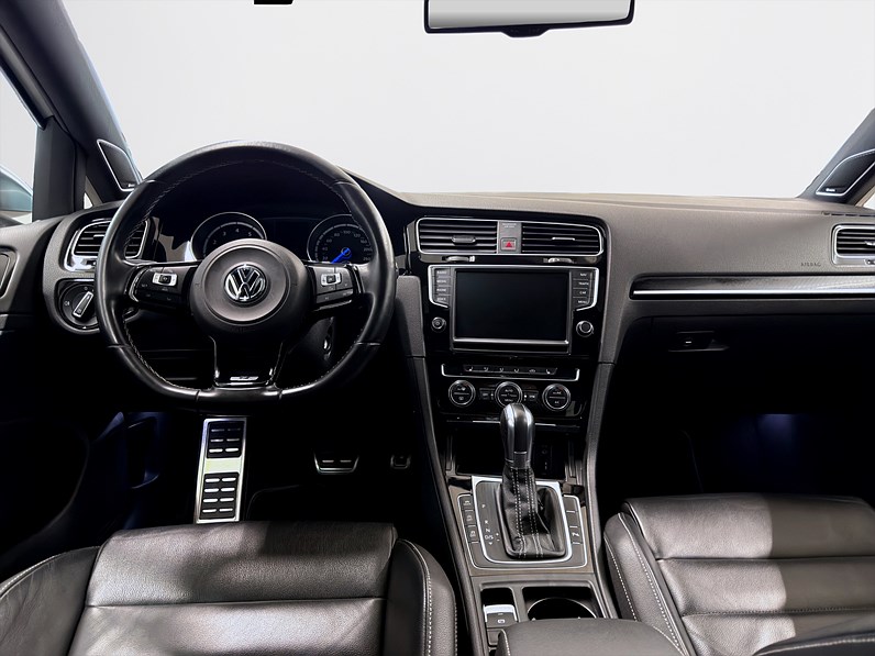 R 2.0 TSI 4M 300hk Pano Dynaudio B-Kamera PDC