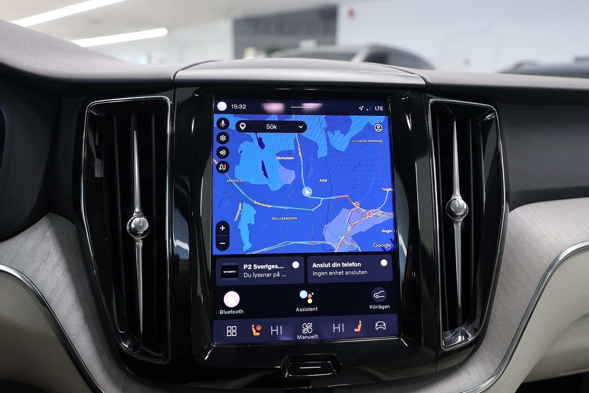 Volvo XC60 Recharge T6 AWD 350hk Core Pano Läder Värmare