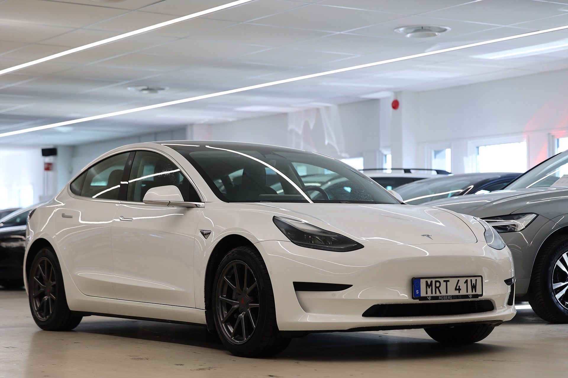 Tesla Model 3 Standard Range Plus 325hk AP Pano Läder Navi