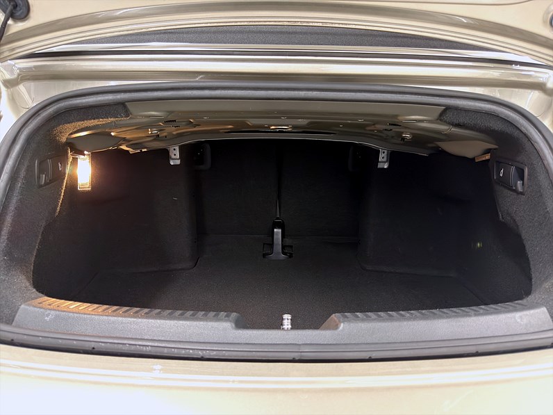 Cabriolet 1.2 TSI 105hk Base Bluetooth Årsskatt 756kr