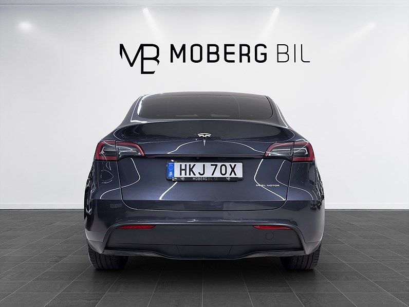 Tesla Model Y Long Range AWD 514hk Pano Läder Drag Navi