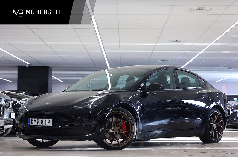 Tesla Model 3 Performance 513hk Pano AWD Navi PDC