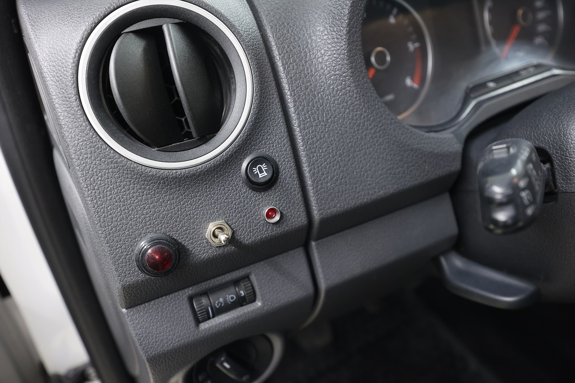 Volkswagen Amarok 2.0 BiTDI 4M 163hk Highline Drag MOMS