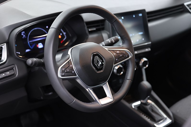 Renault Clio E-TECH MultiMode 140hk Zen PDC Carplay MOMS