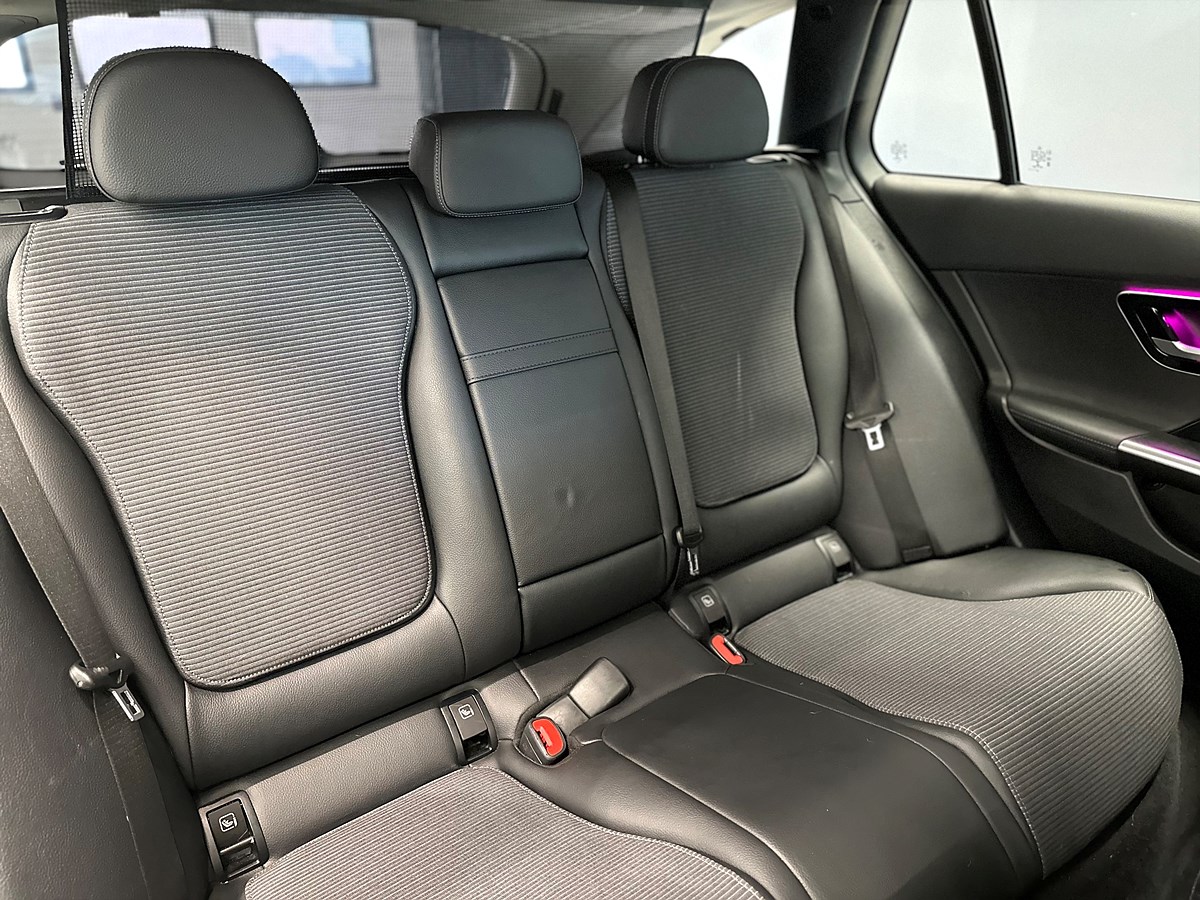 Mercedes-Benz C200 – bild 22