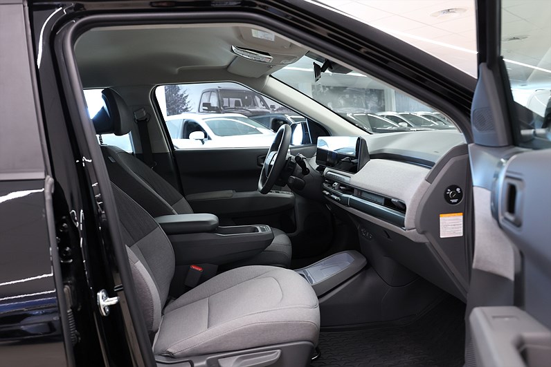 Kia EV3 Long Range 204hk Plus B-kamera Navi Widescreen MOMS