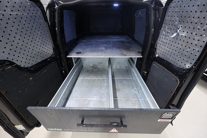 Volkswagen Caddy Cargo Maxi 2.0 TDI 4M Värmare Drag B-kamera