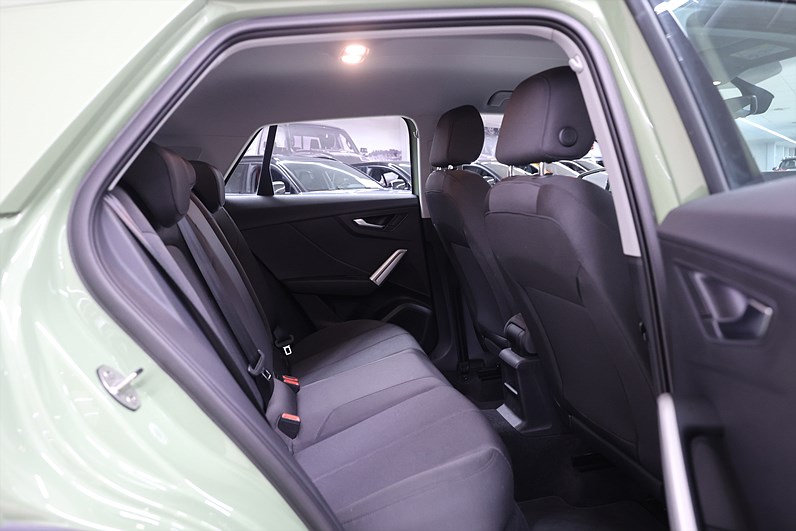Audi Q2 30 TFSI 110hk *Hjulkampanj!* Proline PDC LED Farth MOMS