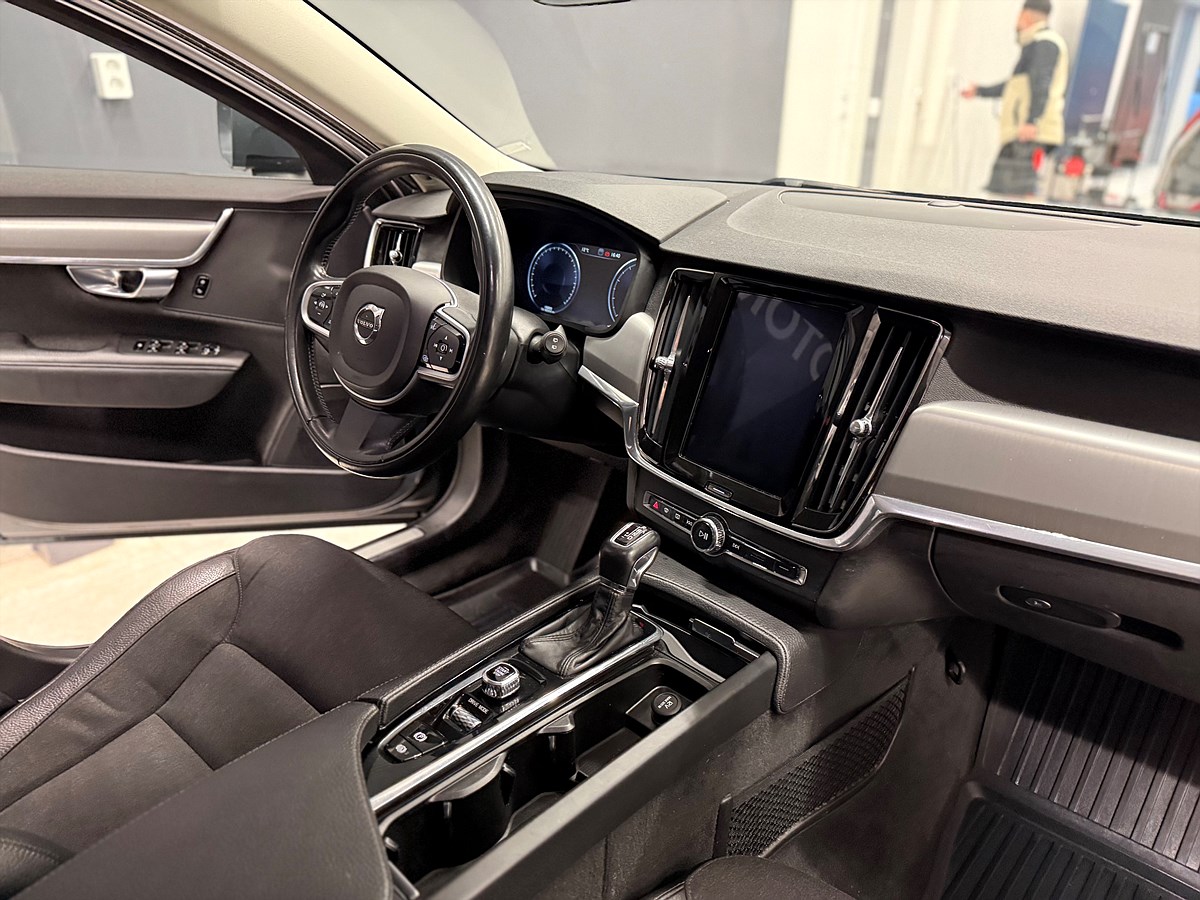 Volvo V90 Cross Country – bild 17