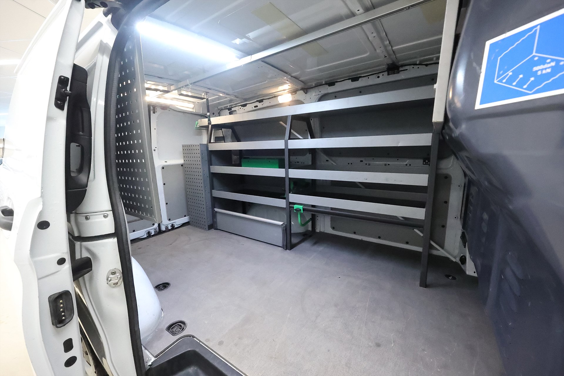 Mercedes-Benz Vito 116 CDI 2.8t 163hk L2 V-inrett LED B-kamera