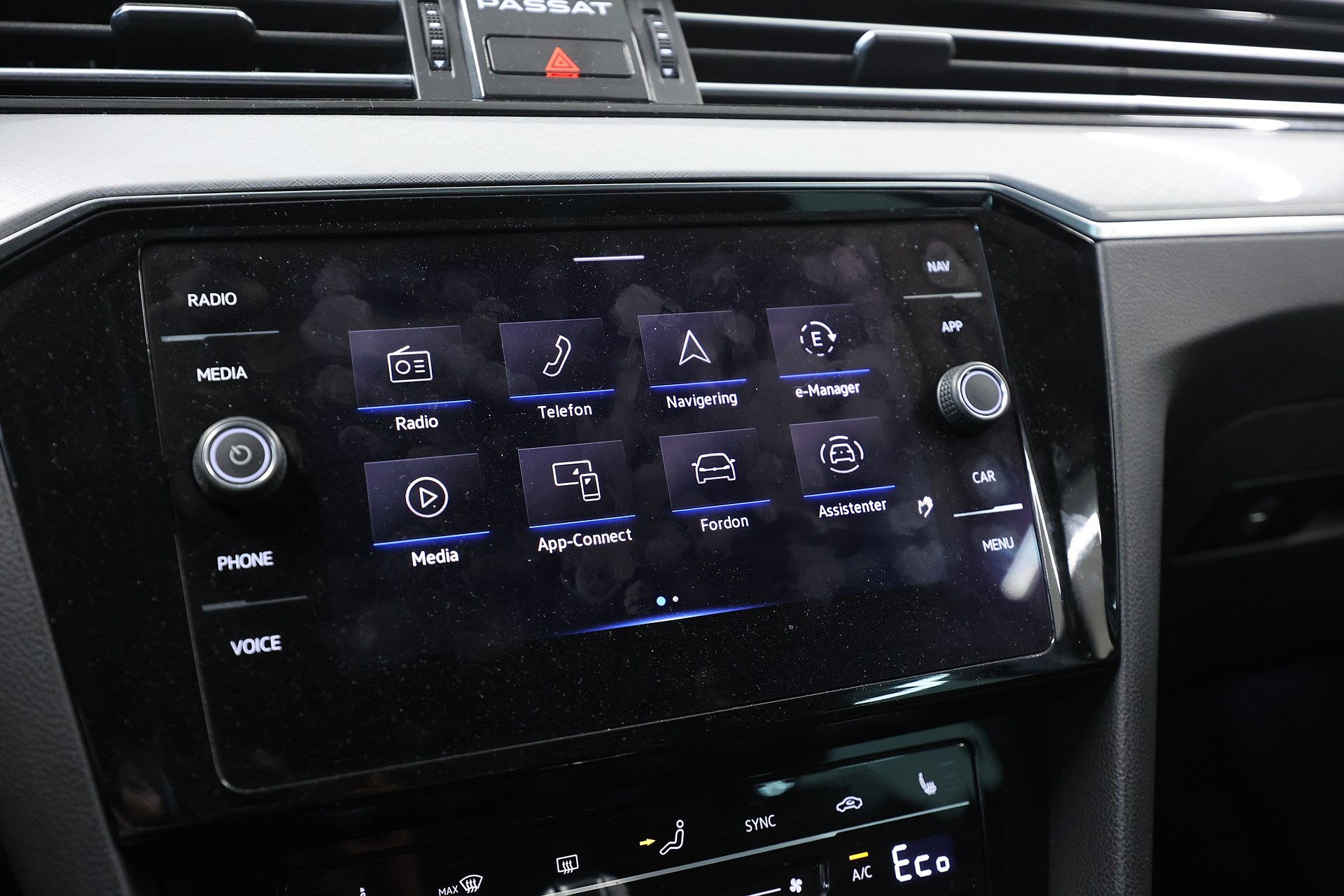 Volkswagen Passat SC GTE 218hk Executive Alcantara Drag B-Kamera