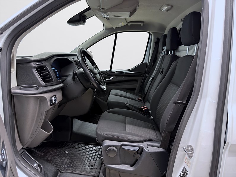 Ford Transit Custom 340 2.0 TDCi 130hk L3 V-Inrett B-Kamera Drag