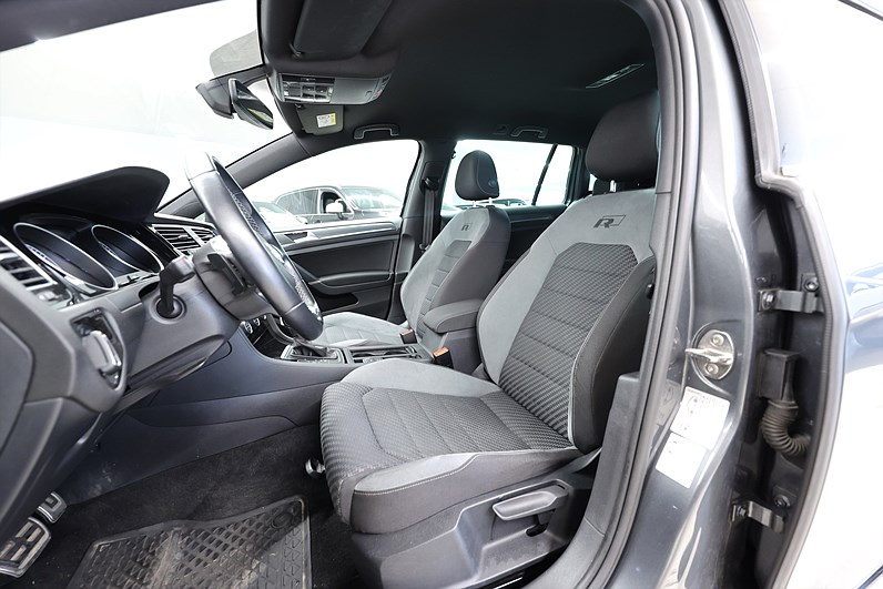 Volkswagen Golf 1.5 TSI R-line GT B-kamera Drag Carplay