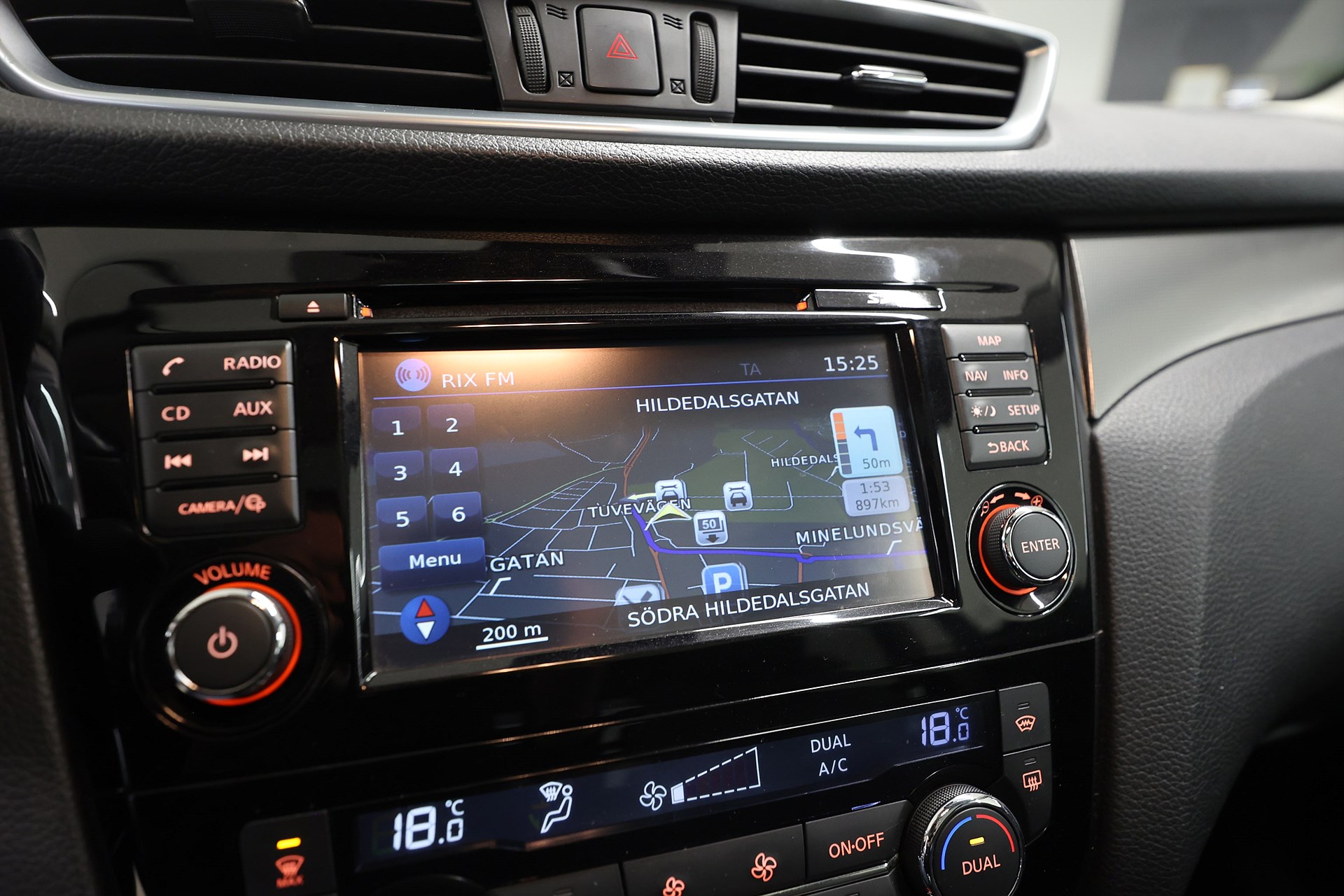 Nissan Qashqai 1.6 DCI Tekna Panorama Drag 360 Keyless Navi