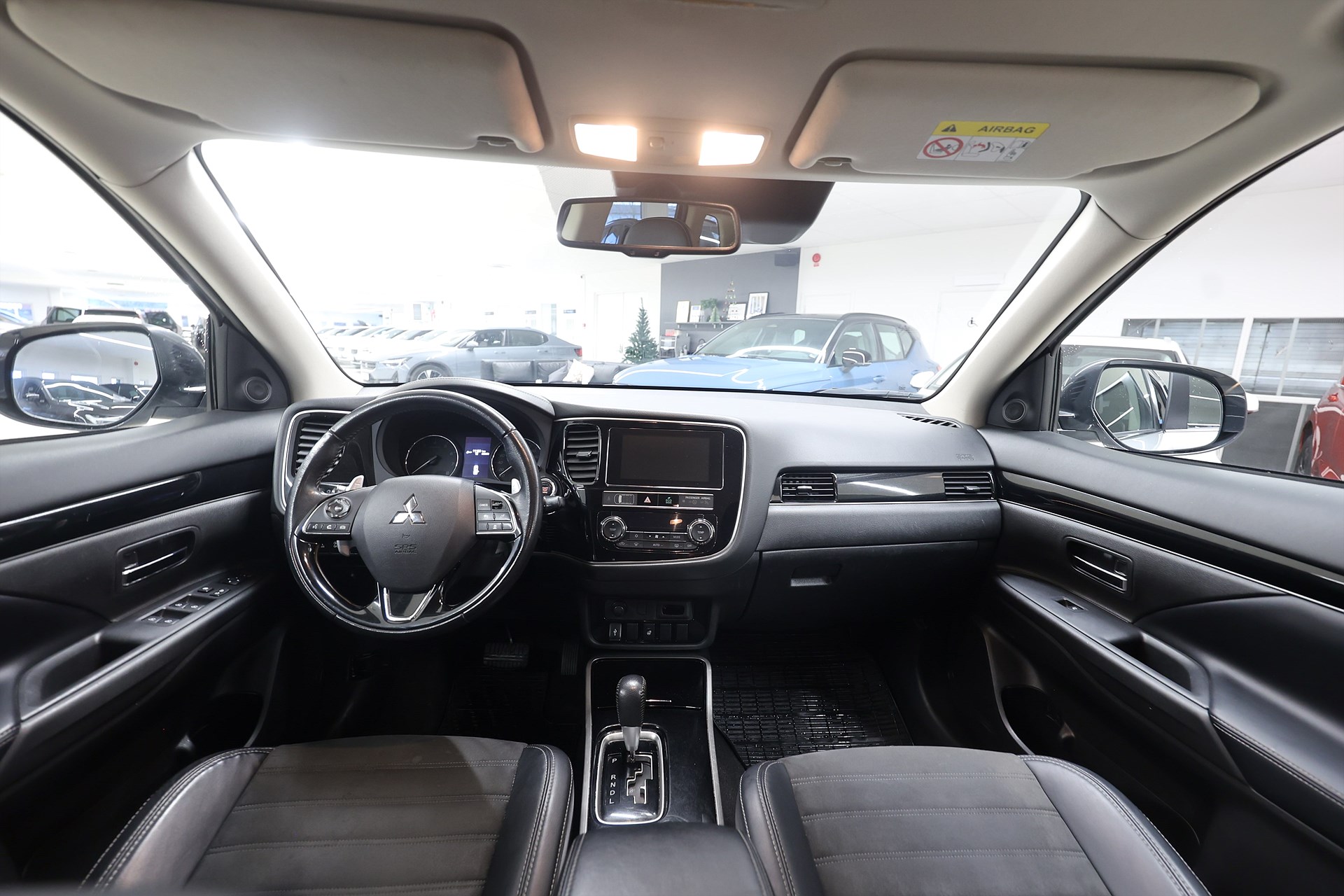 Mitsubishi Outlander 2.0 4WD 150hk Business Keyless